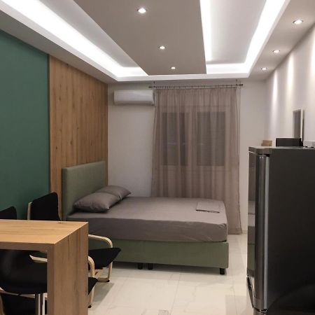 Luxury Ipoga Apartment Атина Екстериор снимка